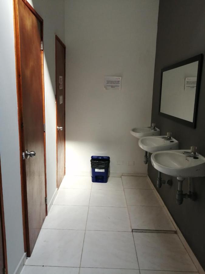 Hostal Komfort Medellin Ngoại thất bức ảnh