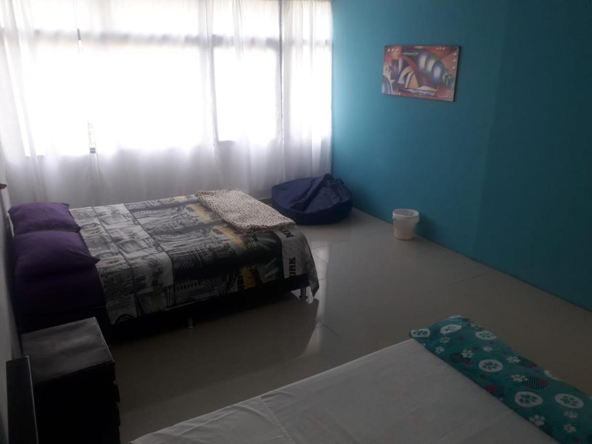 Hostal Komfort Medellin Ngoại thất bức ảnh