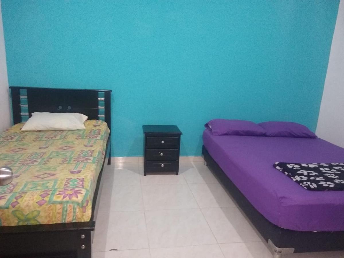 Hostal Komfort Medellin Ngoại thất bức ảnh
